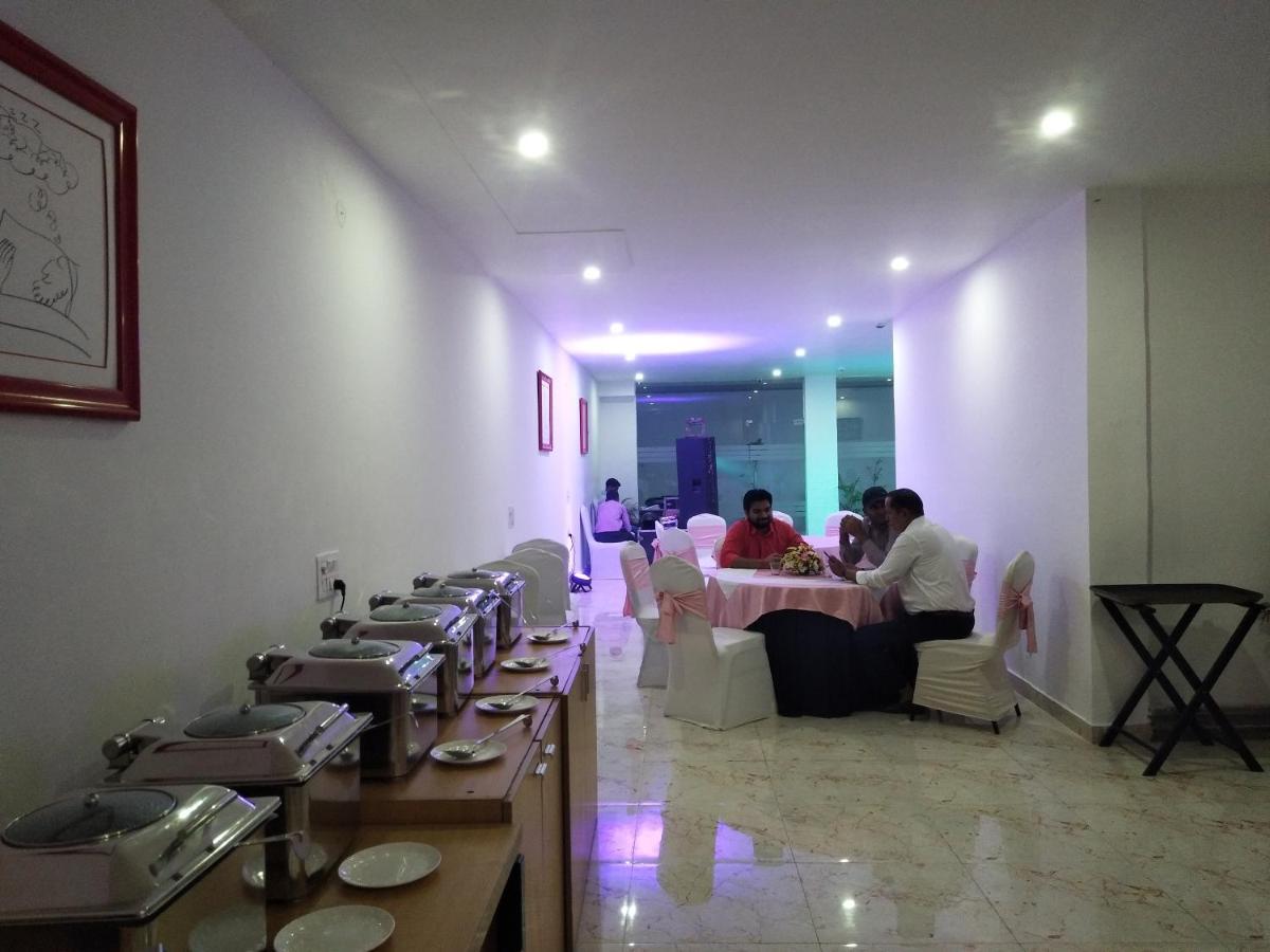 Orange Hotel Gurgaon Exterior photo